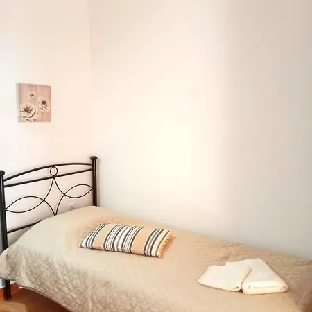 Stella Family House Pefki