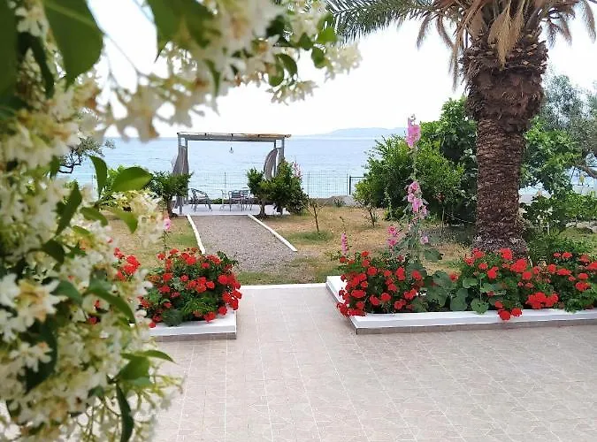 Stella Family House Pefki