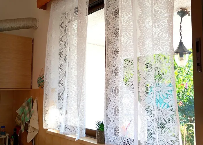 Stella Family House